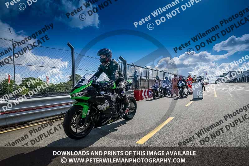 donington no limits trackday;donington park photographs;donington trackday photographs;no limits trackdays;peter wileman photography;trackday digital images;trackday photos